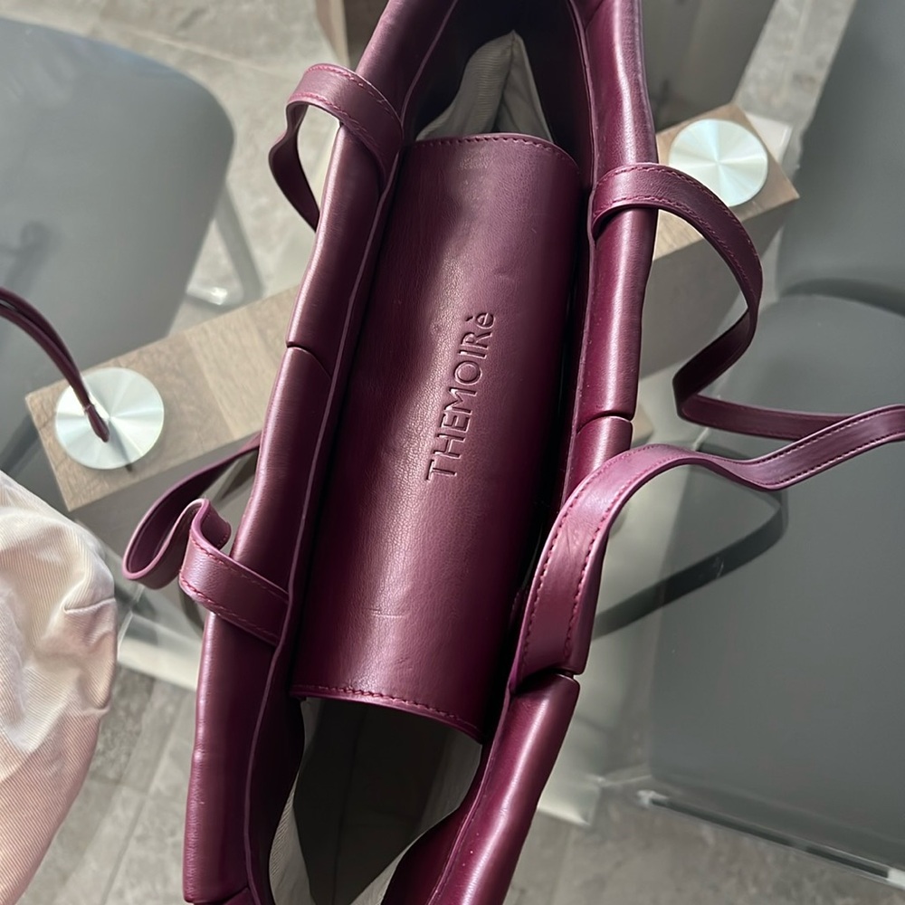 Themoirè Kore Burgundy Vegan Nappa Quilted Tote with Pouch & Dust Bag - Picture 7 of 15